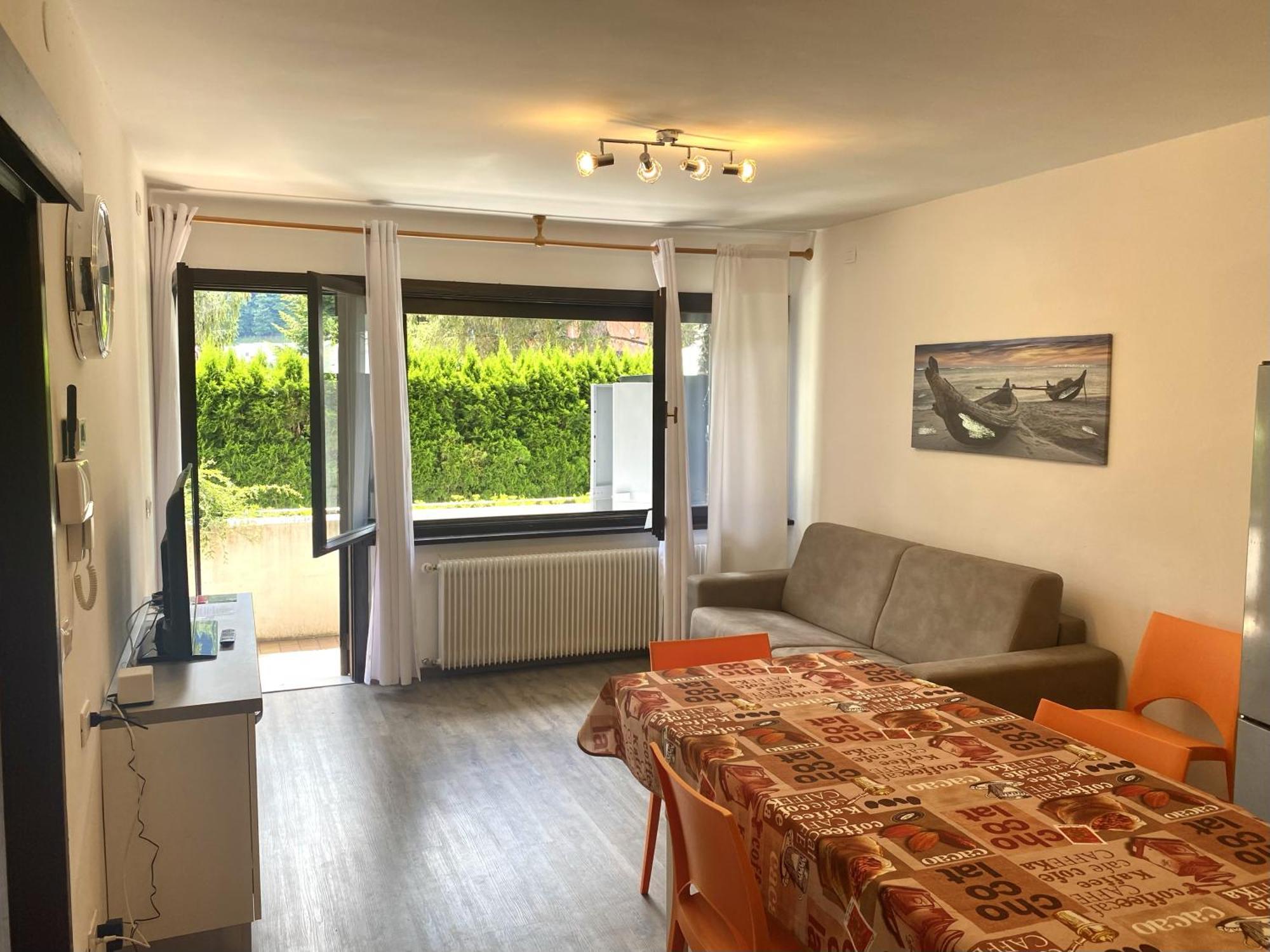 Fronte LagoResidencegarden, Moderno Appartamento كالسرانيكا ال لاغو المظهر الخارجي الصورة